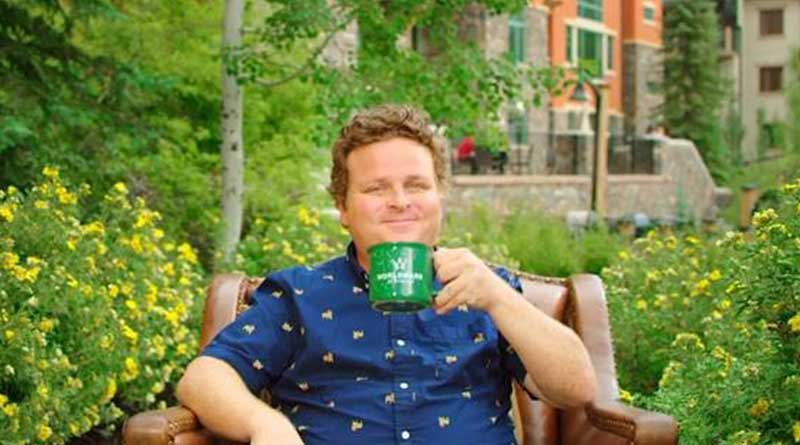 What real estate does Patrick Renna own?