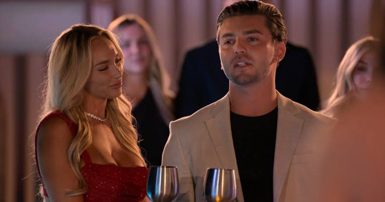 How much does Colt Johnson make from 90 Day Fiancé?