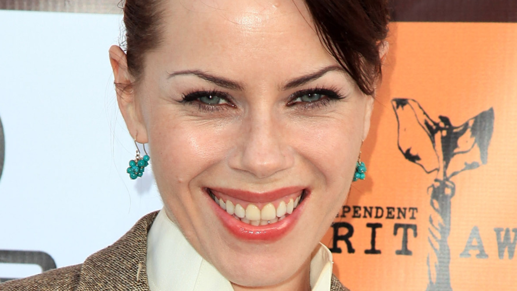 What is Fairuza Balk's net worth?