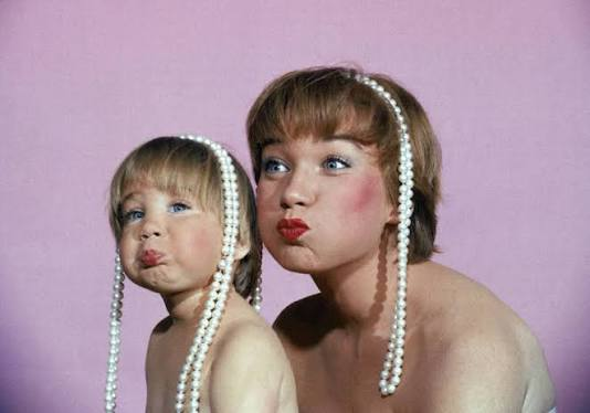 Did she inherit money from Shirley MacLaine?